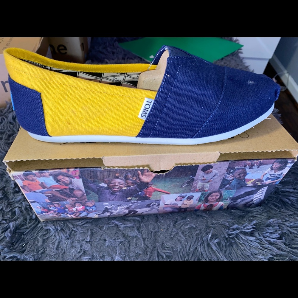 💕UC Berkeley Toms !💕